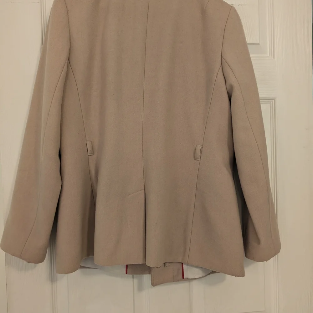 Banana Republic Women's Tan Coat Size Large - Picture 4 of 4